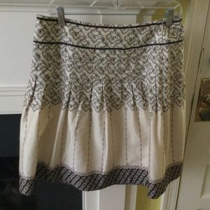 LOFT Pleated Cream Brown Patterned Skirt - Sz 8 Petite